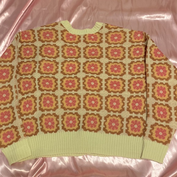 Boho Y2K Knitted Cardigan - Picture 3 of 4